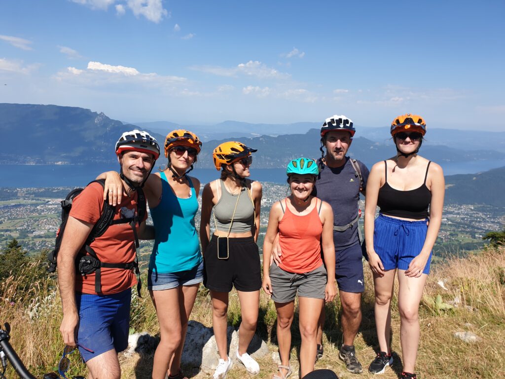 Activité groupe Raid VTTAE à la Feclaz en Savoie