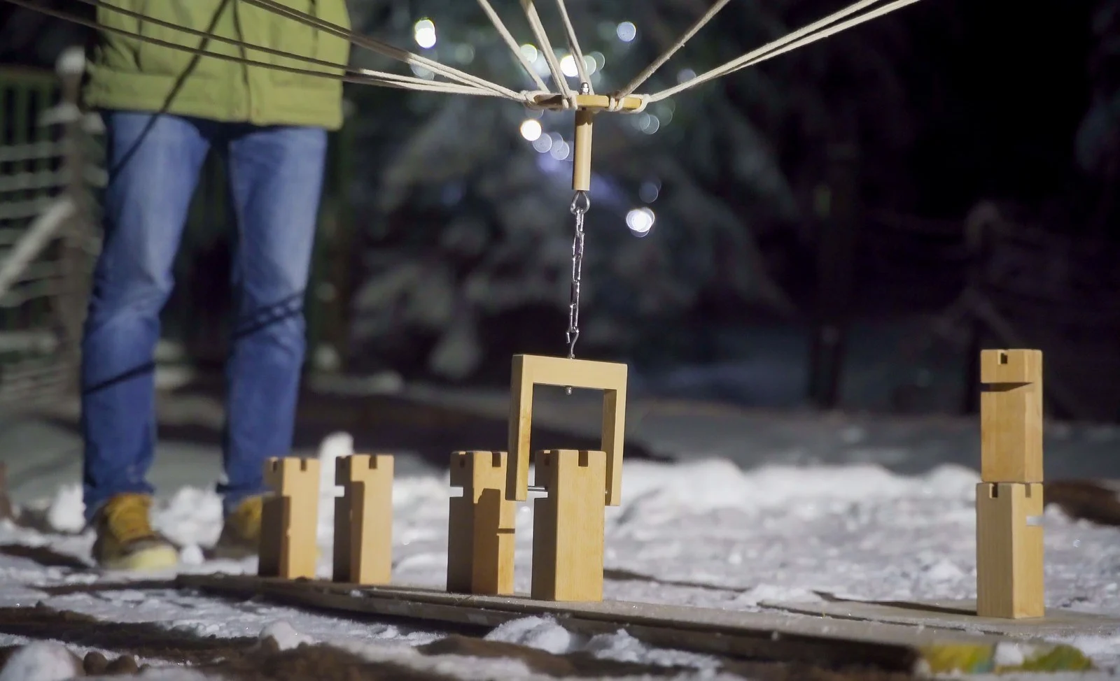 Tour de Froebel, jeu coopératif de nuit sur la neige à La Féclaz